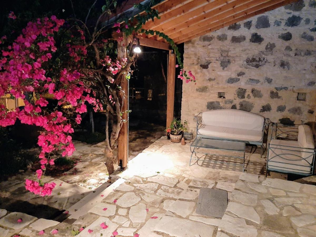 Blue Cottage Apsiou Bagian luar foto
