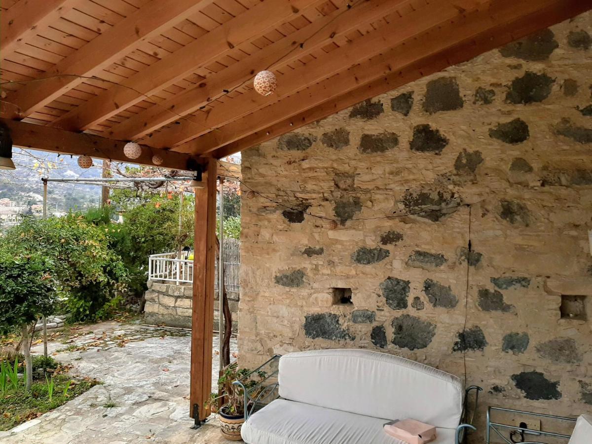 Blue Cottage Apsiou Bagian luar foto