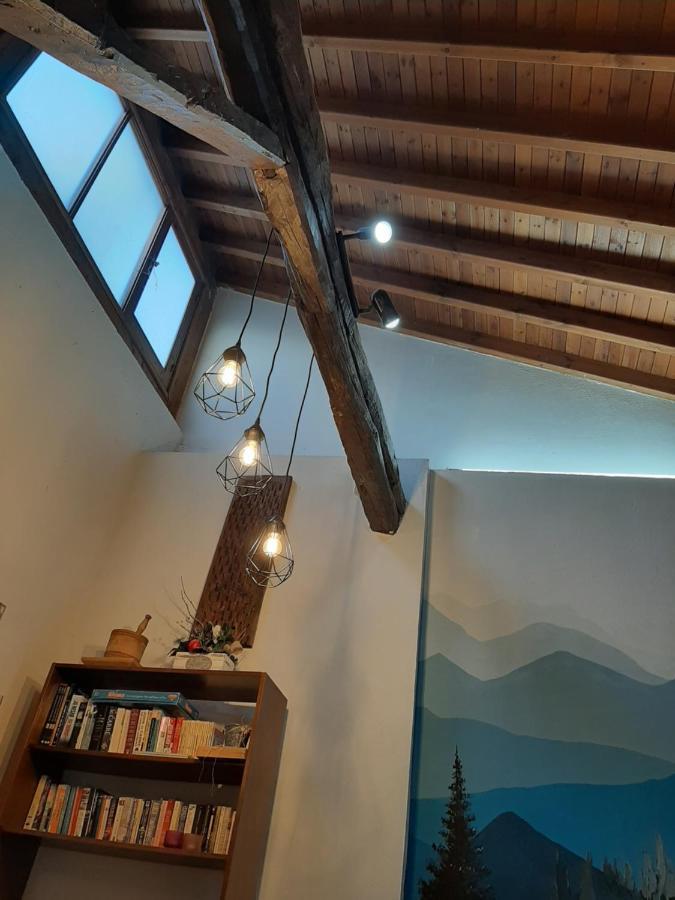 Blue Cottage Apsiou Bagian luar foto