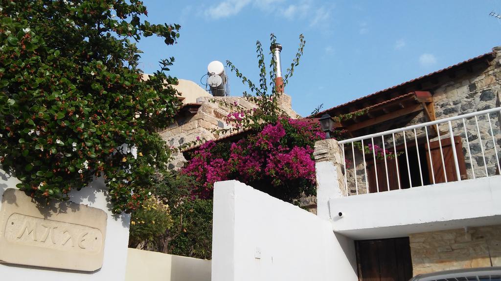 Blue Cottage Apsiou Bagian luar foto
