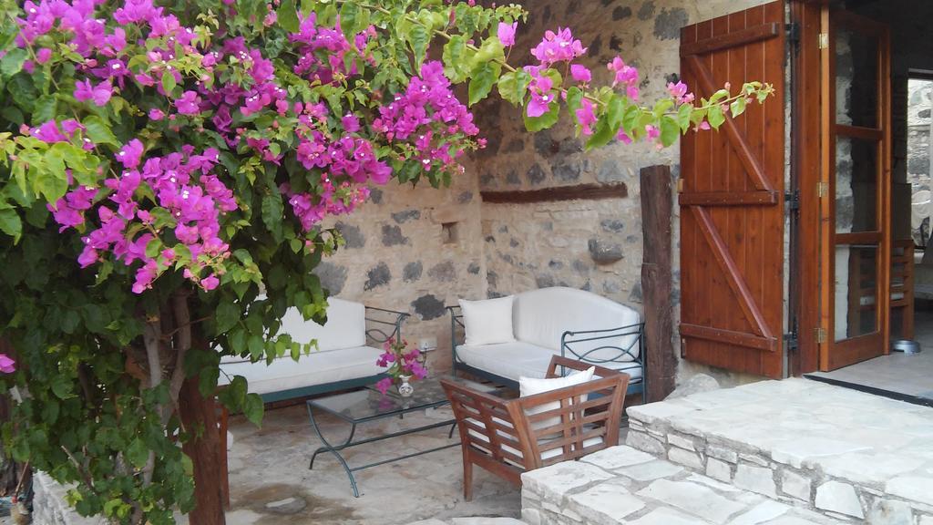 Blue Cottage Apsiou Bagian luar foto