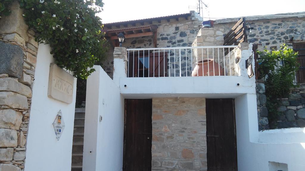 Blue Cottage Apsiou Bagian luar foto