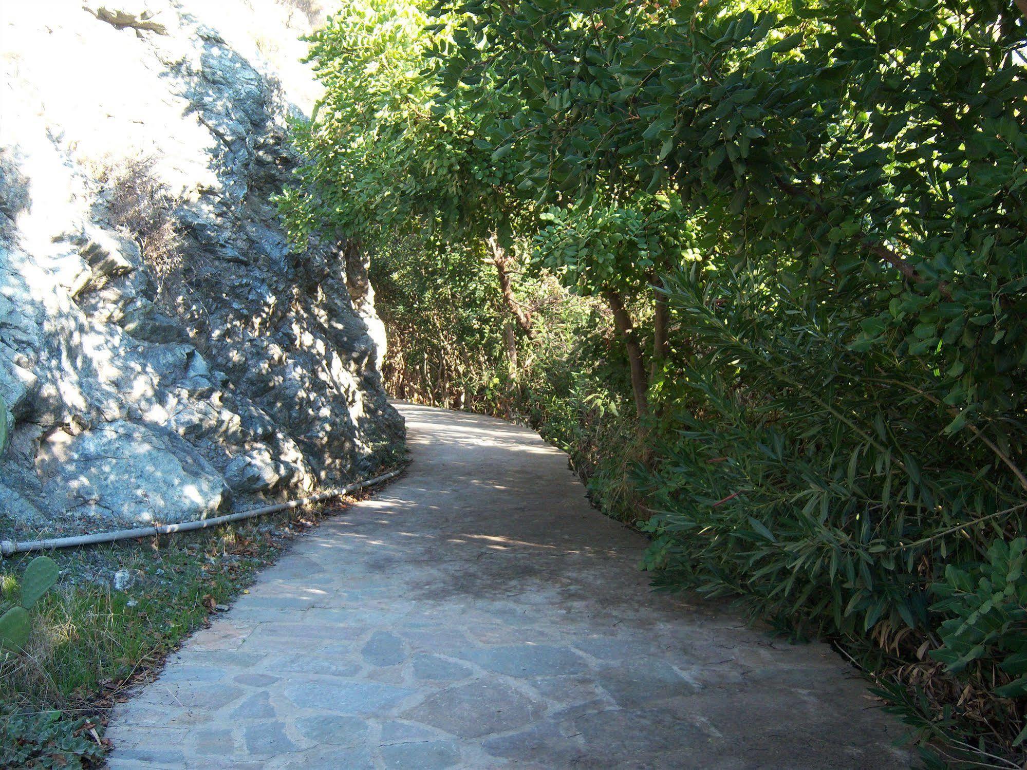 Blue Cottage Apsiou Bagian luar foto